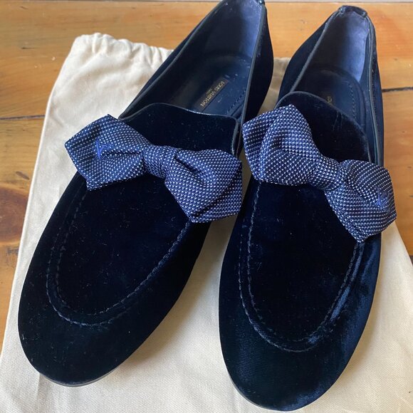 Louis Vuitton Suede Loafers - Mens Dark Navy with Blue polka dot bows - Picture 2 of 7